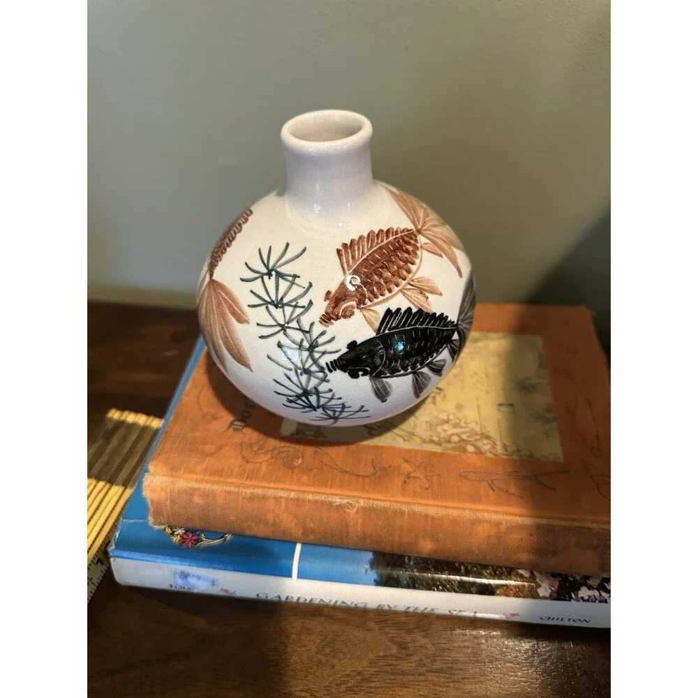 Vintage Chinese Porcelain Hand Painted Koi Fish Vase Jar 5.5